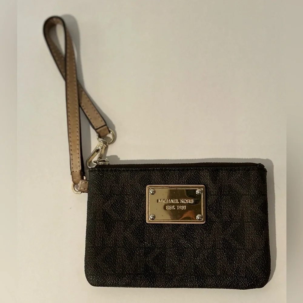 Michael Kors MK Signature Brown Monogram Wristlet Zip Wallet - Picture 3 of 11